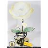 Image 1 : FLOWER THEME LAMP