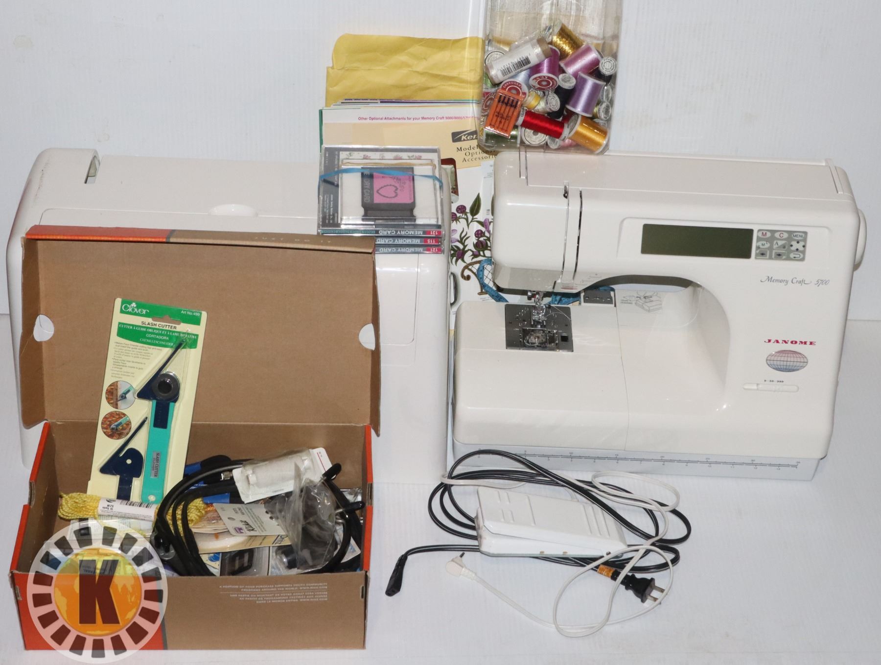 JANOME MEMORY CRAFT 5700 EMBROIDERY MACHINE