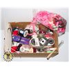 Image 1 : BOX OF ASSORTED CRAFT ITEMS