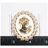 Image 1 : NEW FAUX PEARL CAMEO STYLE BROOCH WHITE