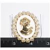 Image 1 : NEW FAUX PEARL CAMEO STYLE BROOCH WHITE