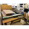 Image 1 : Gunnar - computerized mat cutter - model Gunnar 3001 - PC / Monitor / keyboard / mouse / work desk