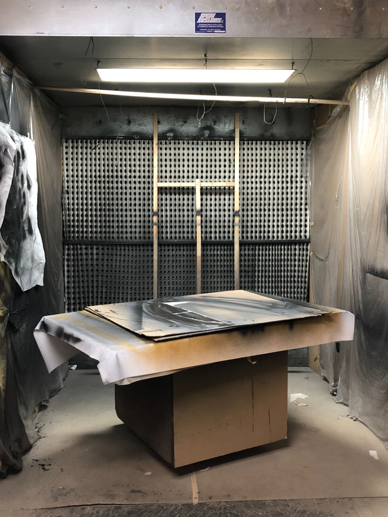 Spray systems - spray booth w/ small rotating table (approx. 8ft x 8ft ...