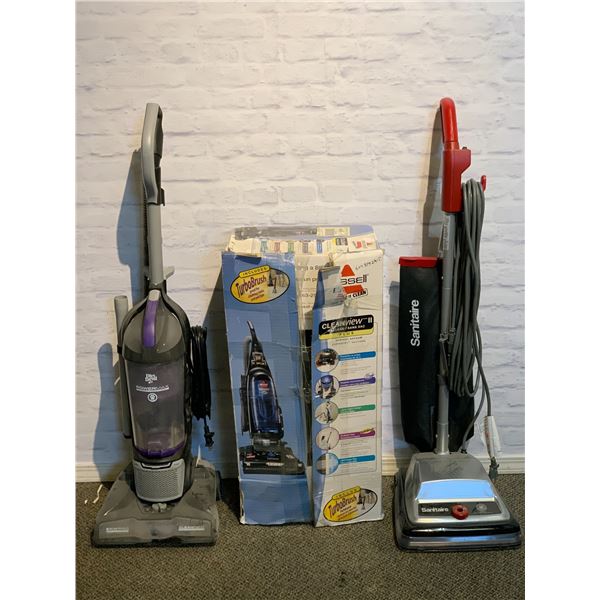 Group of 3 vacuums - Dirt devil power max / Bissell clean view 2 & Sanitaire vacuum