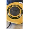 Image 2 : 50 FOOT RETRACTABLE AIR HOSE REEL 250PSI