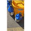 Image 3 : 2 FIRE EXTINGUISHERS, MOP BUCKET WITH WRINGER AND 4 JUGS OF COMMERCIAL CLEANER