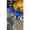 Image 4 : 2 FIRE EXTINGUISHERS, MOP BUCKET WITH WRINGER AND 4 JUGS OF COMMERCIAL CLEANER