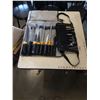 Image 1 : ROLL UP KITCHEN KNIFE AND KITCHEN TOOL SET
