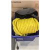 Image 8 : BOX OF LEATHER GLOVES WITH CAR MATS, ROPE AND MORE