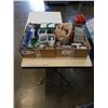 Image 1 : 2 TRAYS OF ELECTRICAL AND OTHER HARDWARE