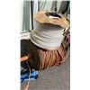 Image 2 : 2 SPOOLS OF ROPE AND PARFLEX TUBING
