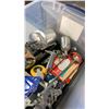 Image 2 : TOTE OF TOOLS AND SHOP SUPPLIES