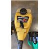 Image 7 : 4 GAS POWERED WEED TRIMMERS FOR PARTS OR REPAIR