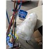 Image 13 : BUNDLE OF BROOMS, MOPS, DISHWASHER PODS AND BUBBLE WRAP AND