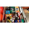 Image 5 : 2 TRAYS OF AUTOMOTIVE LIGHT BULBS, ESTATE GOODS, HARD HATS
