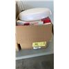 Image 2 : 3 VELA ROUND FLUORESCENT LIGHT FIXTURES