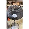 Image 2 : SEVILLE CLASSICS TOWER FAN AND COMFORTMATE FLOOR FAN BOTH WORKING