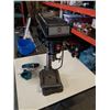 Image 6 : KING 8 INCH BENCH DRILL PRESS AND MAKITA CORDLESS DRILL