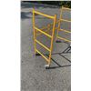 Image 2 : SCAFFOLD FOLDING BASE ON WHEELS
