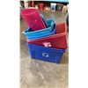 Image 2 : 6 TOTES AND 4 LIDS