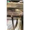 Image 7 : DELTA SIDEKICK 10" COMPOUND MITER SAW WORKING