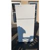 Image 1 : WHITE ARMANA TOP FREEZER FRIDGE AS FOUND