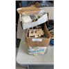 Image 2 : 2 BOXES OF ELECTRICAL AND EXTENSION CORDS