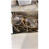 Image 10 : LOT OF WORK GLOVES, EARPLUGS, SAFETY GLASSES AND MORE