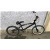 Image 6 : 2 BLACK BMX BIKES