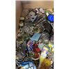 Image 3 : BOX OF COLLECTIBLE KEYCHAINS