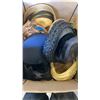 Image 3 : 2 BOXES OF COSTUME HATS, RIDING HELMET AND SPEAKERS