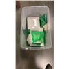 Image 1 : TOTE OF WHITE DISHES