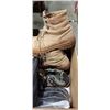 Image 3 : LOT OF SHOES, BOOTS AND ROLLER BLADES SIZE 10W, SIZE 45, 10M AND OTHER