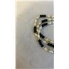 Image 2 : VINTAGE TRIPLE STRAND GENUINE FRESHWATER PEARLS AND BLACK BEADS BRACELET