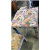 Image 8 : 2 ABSTRACT DINING CHAIRS AND DINING TABLE