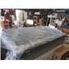 Image 1 : DOUBLE SIZE BOX SPRING