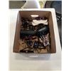 Image 1 : TRAY OF SUNGLASSES