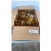 Image 1 : TRAY OF CARNIVAL GLASS AND YELLOW GLASS CUPS AND SERVING PIECES