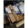 Image 2 : 2 TRAYS OF NEW ITEMS AND MORE