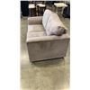 Image 3 : GREEN/GREY MICROFIBRE PILLOWBACK LOVESEAT