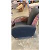 Image 8 : 2 CHAIRS WITH AFRICA THEMED FABRIC