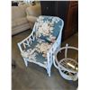 Image 3 : 2 WHITE RATTAN CHAIRS AND GLASSTOP ENDTABLE