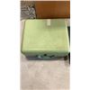 Image 10 : HALLICRAFT 7070 TURNTABLE, CISCO SERVER AND LAPTOP COOLER AS FOUND