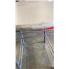 Image 5 : METAL BASE SIDE TABLE