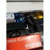Image 2 : TRAY OF ELECTRONICS, TWO 20000 MAH POWER BANKS, MITUTOYO MAGNETIC STAND, POLO JEANS BELT BUCKLE