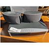 Image 2 : BOSE SOUND SYSTEM WITH 2 SPEAKERS AND SUBWOOFER