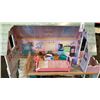Image 2 : DOLL HOUSE WITH ACCESSORIES