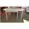 Image 2 : FLIP TOP TABLE TRIANGLE OR SQUARE