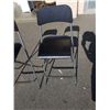 Image 2 : 2 FOLDING BAR STOOLS