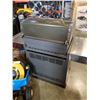 Image 8 : WEBER STAINLESS PROPANE BBQ WITH COVER